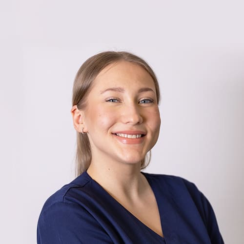 Portraitbild Medizinische Fachangestellte Lea Kubek